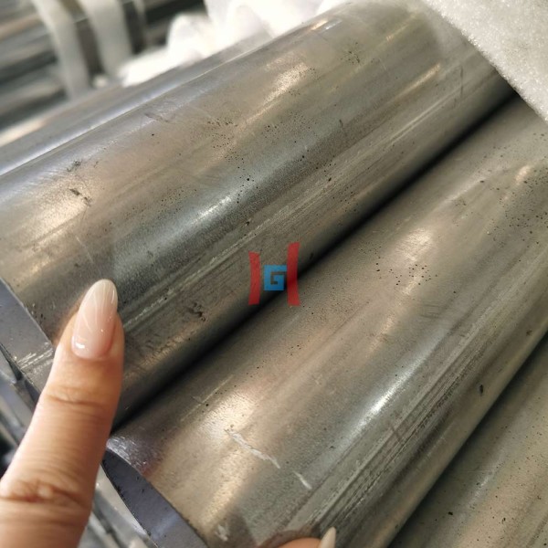 Aluminized steel pipe surface display